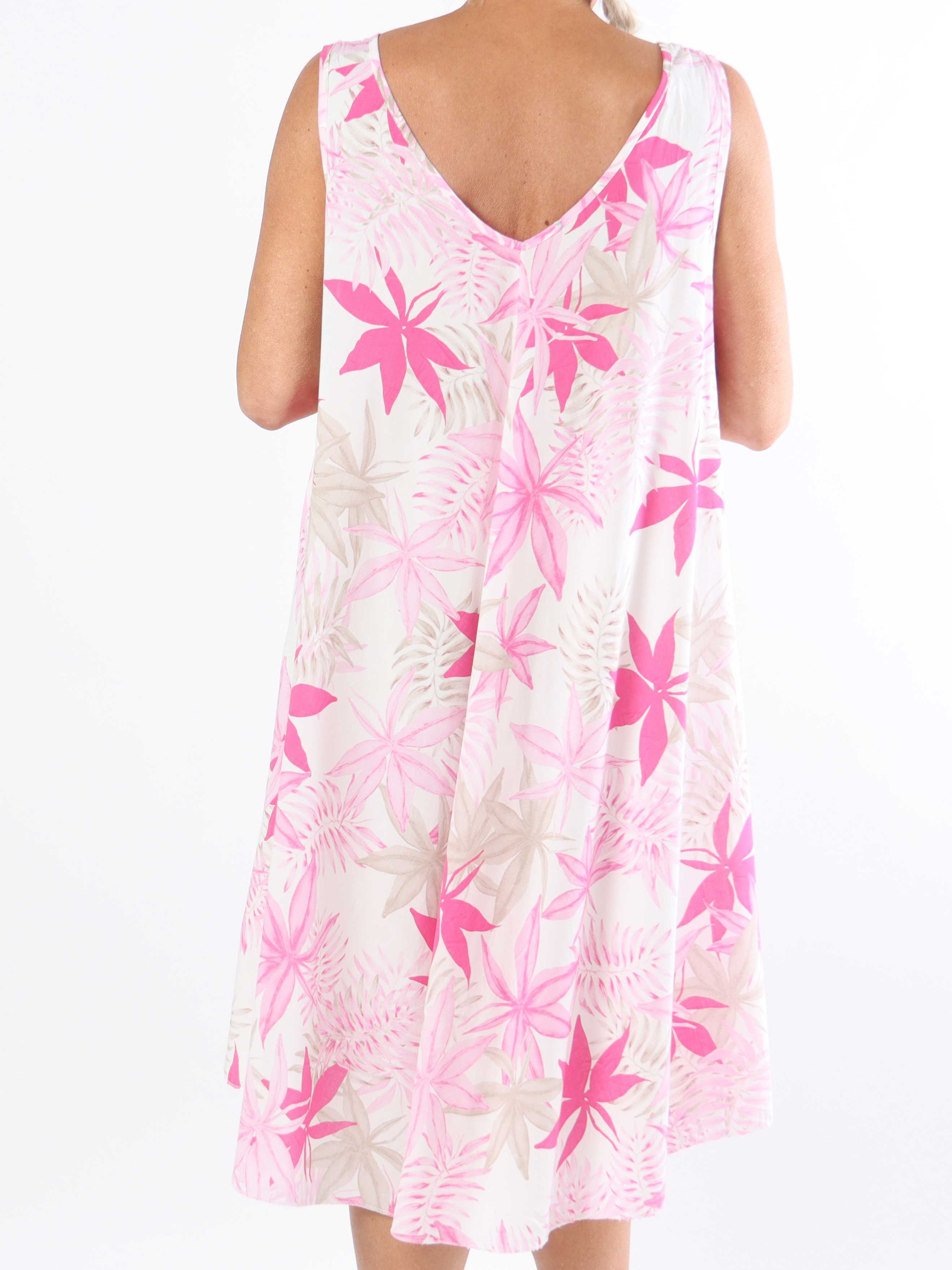 Sigri - Plus size blomsterkjole i viskose med bredestropper